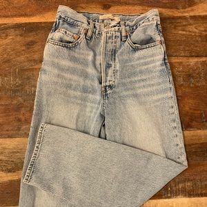 Women’s Levi’s Ribcage Straight Ankle Jean Size 27